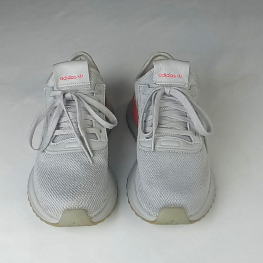 Adidas Womens Shoes. - Picture 1 of 11